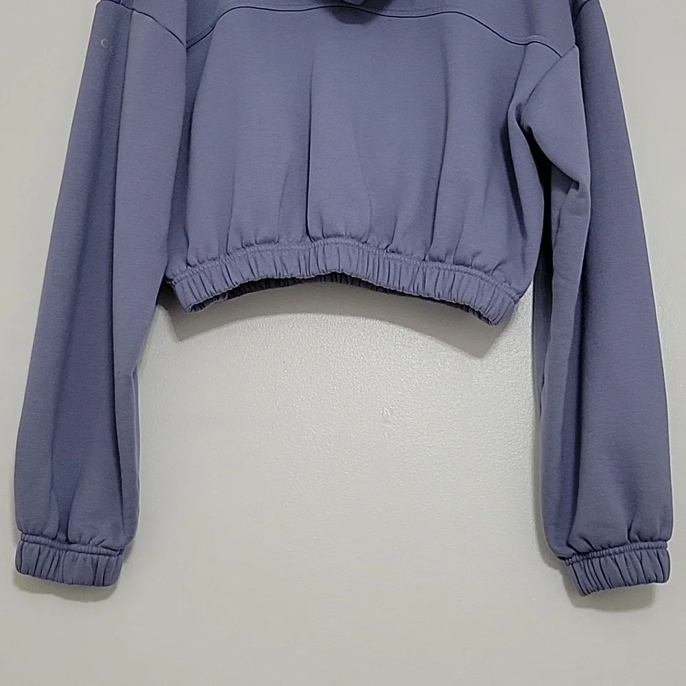 ALO Yoga Lavender Cropped Hoodie Pullover